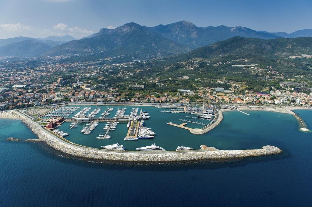 Appartamento Frontemare Marina dʼMarina dʼAndora Exterior foto